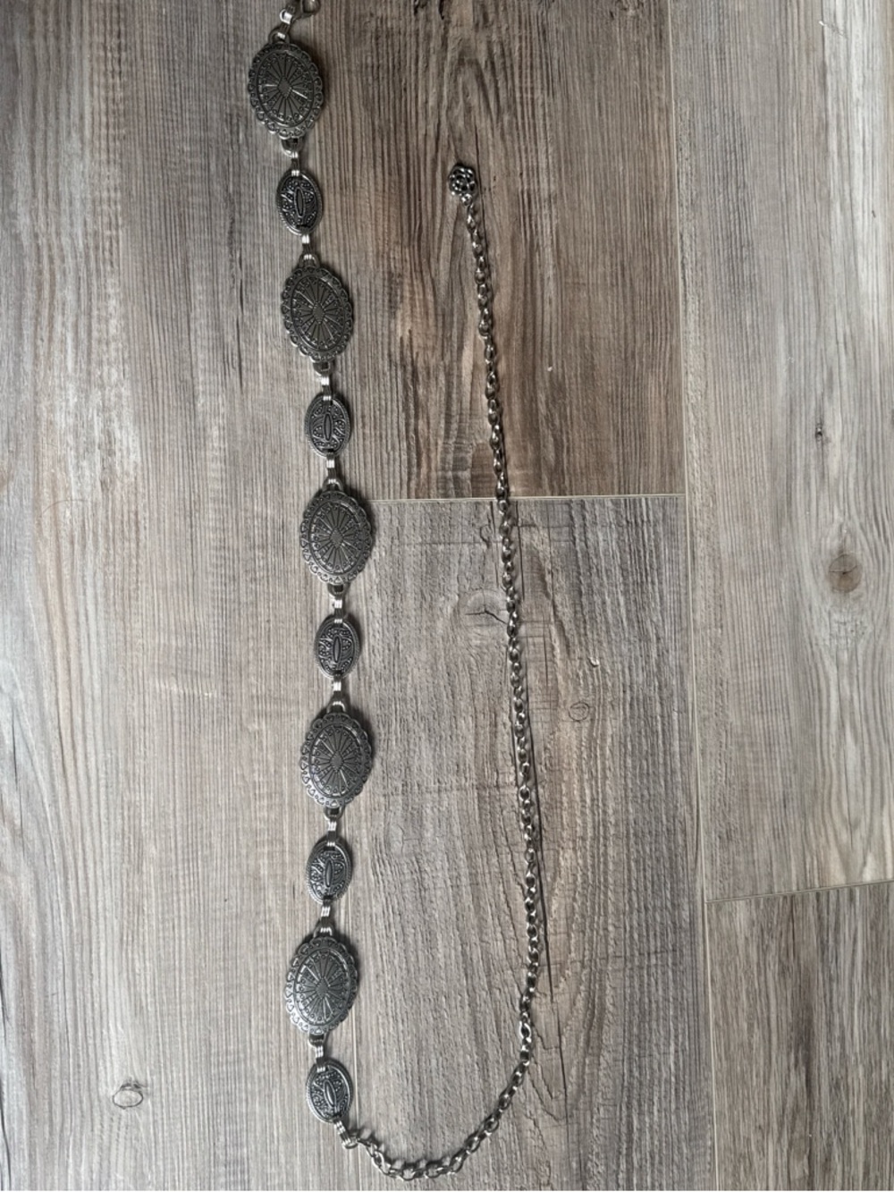 Women's Silver-Tone Oval Concho Belt